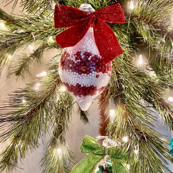 Christmas ornaments - Picture 2 of 7